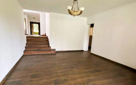 Casa en renta en Condominio Las Luces