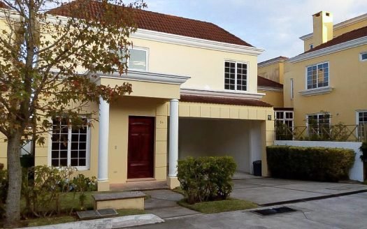 Casa en venta Residenciales Entreverdes Km 20.5 Carretera a Fraijanes